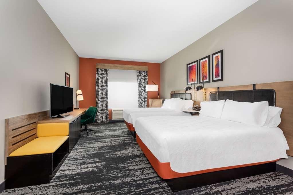 Hilton Garden Inn Hays, KS Zimmer foto